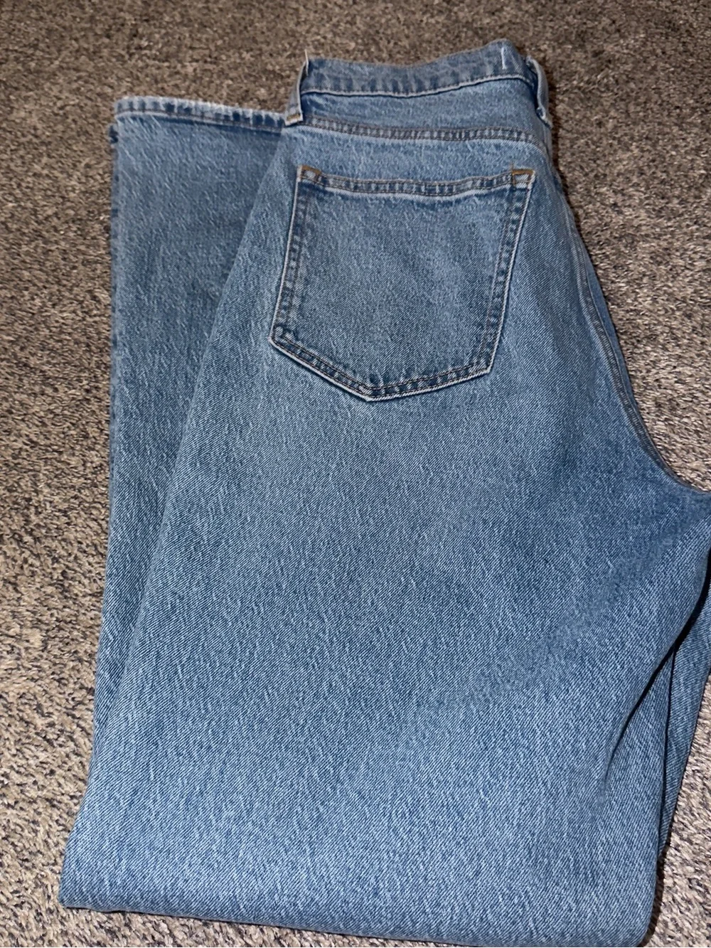 Abercrombie & Fitch Women's Flared Jeans Blue Medium Wash Denim 5-Pocket - Picture 4 of 4
